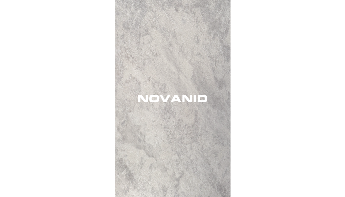 Diseño placa decorativa texturizado claro con texto "NOVANID" en letras blancas centradas.