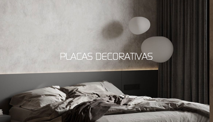 Cama moderna con cabecero acolchado y luz ambiental suave.